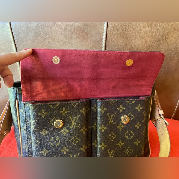 Authentic Louis Vuitton Viva Cite GM in monogram - Picture 2 of 11
